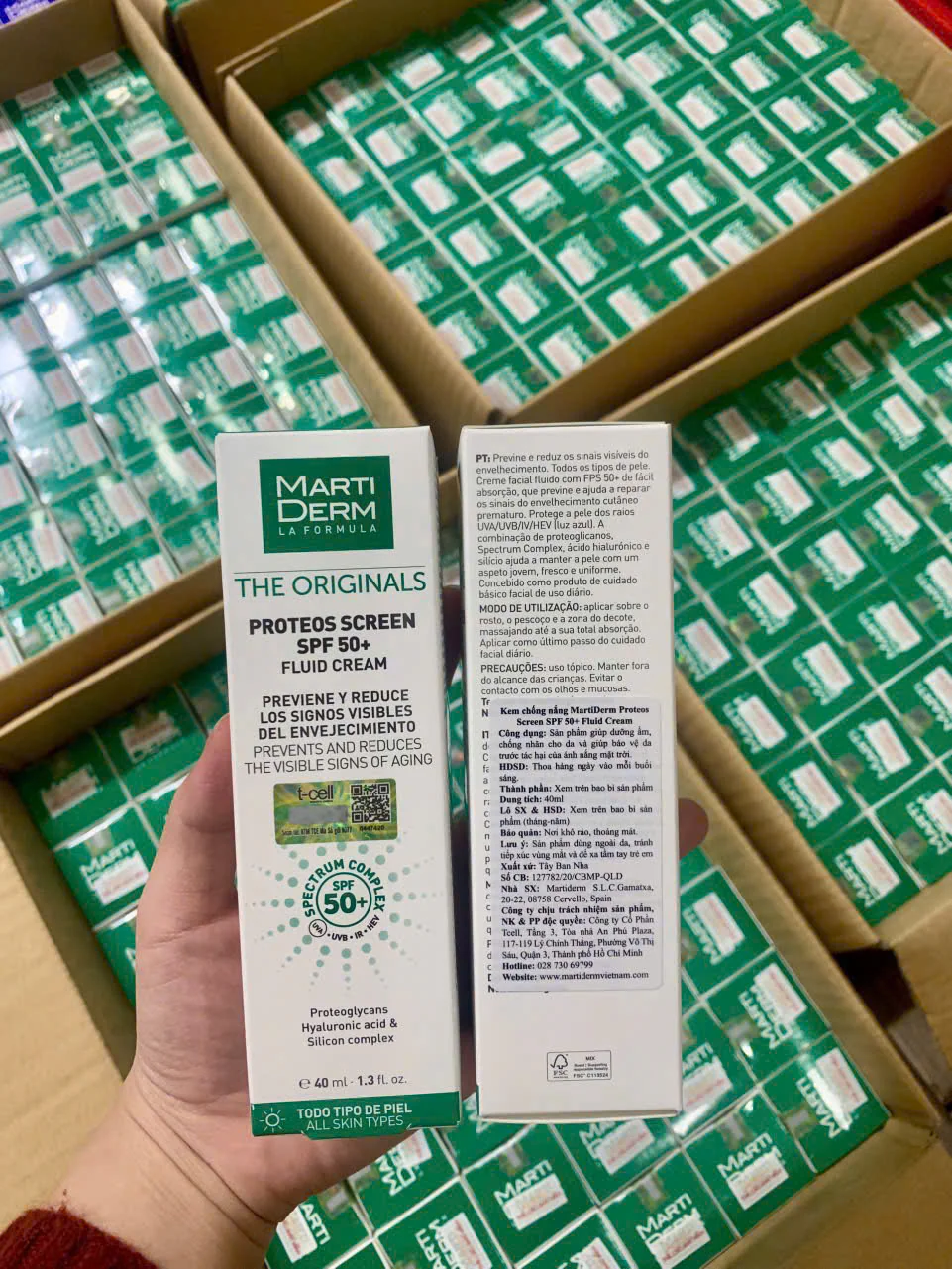 Kem Chống Nắng MartiDerm Phổ Rộng Bảo Vệ Toàn Diện 40ml (Bản không nâng tông)The Originals Proteos Screen SPF50+ Fluid Cream