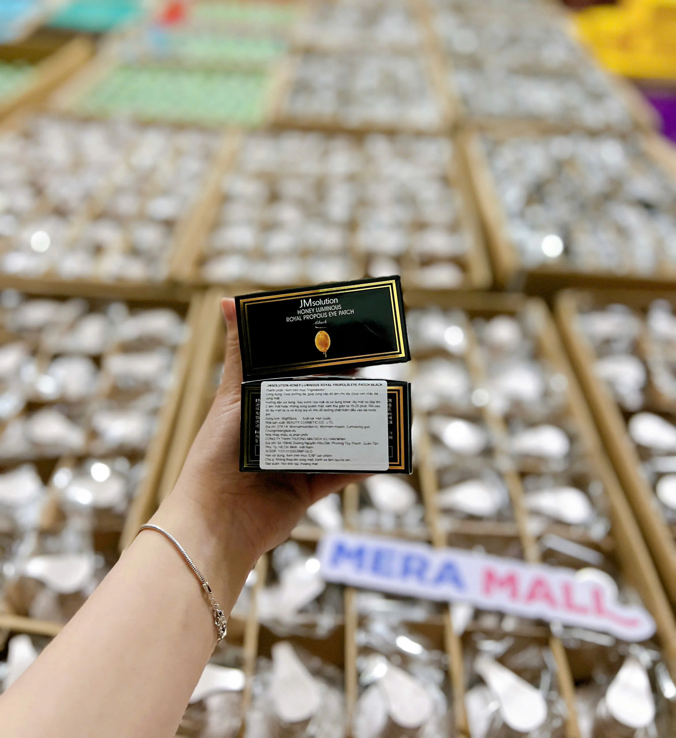 Mặt Nạ Mắt JM Solution Đen – Hộp (60 miếng)